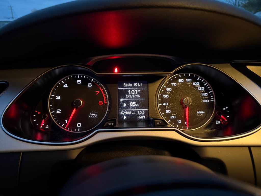 2016 Audi A4 Image 13