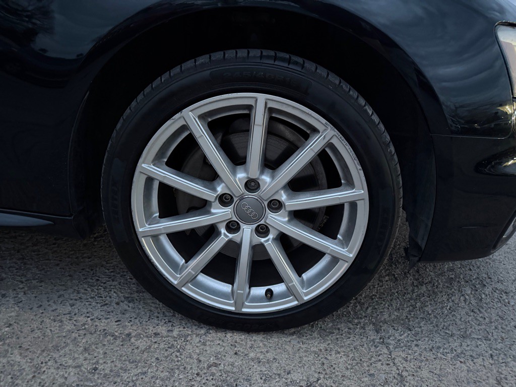 2016 Audi A4 Image 16