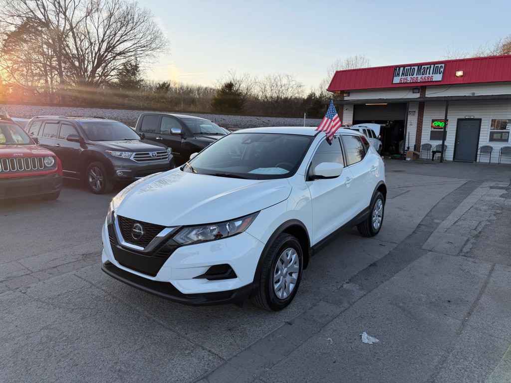 2020 Nissan Rogue Image 1