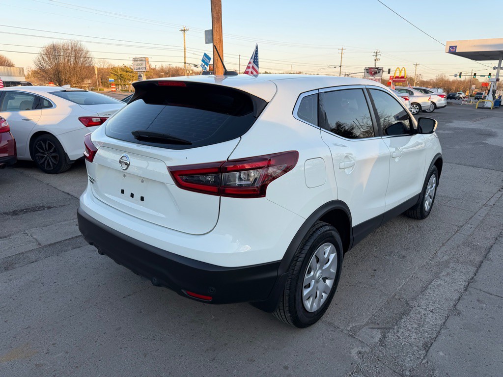 2020 Nissan Rogue Image 5