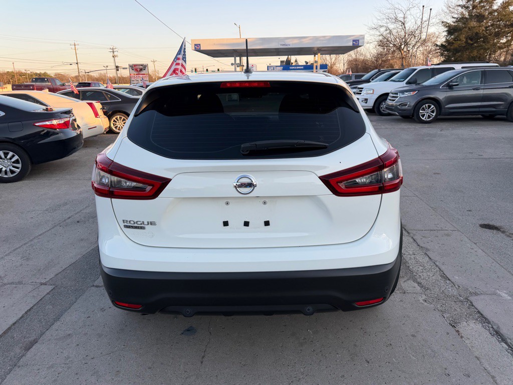 2020 Nissan Rogue Image 6