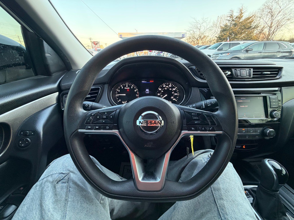 2020 Nissan Rogue Image 13