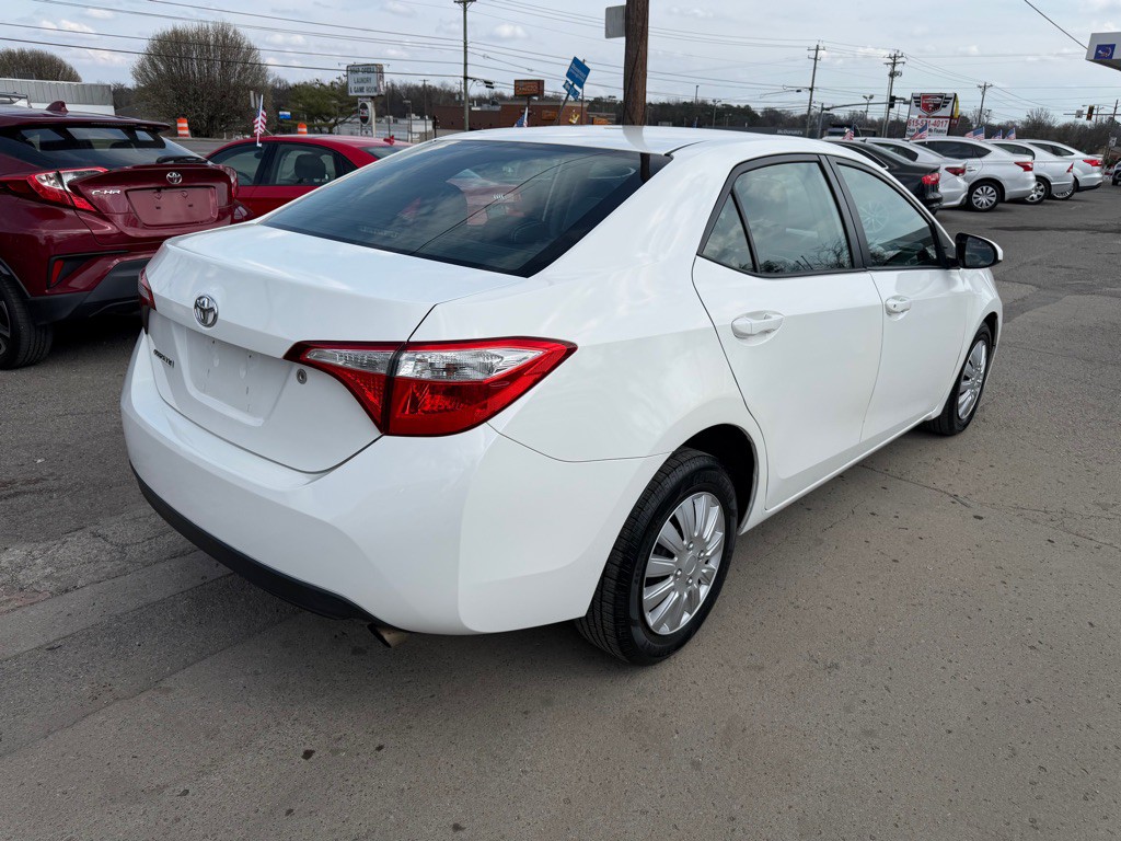 2016 Toyota Corolla Image 5