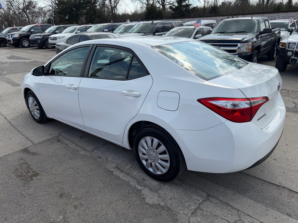 2016 Toyota Corolla Image 7