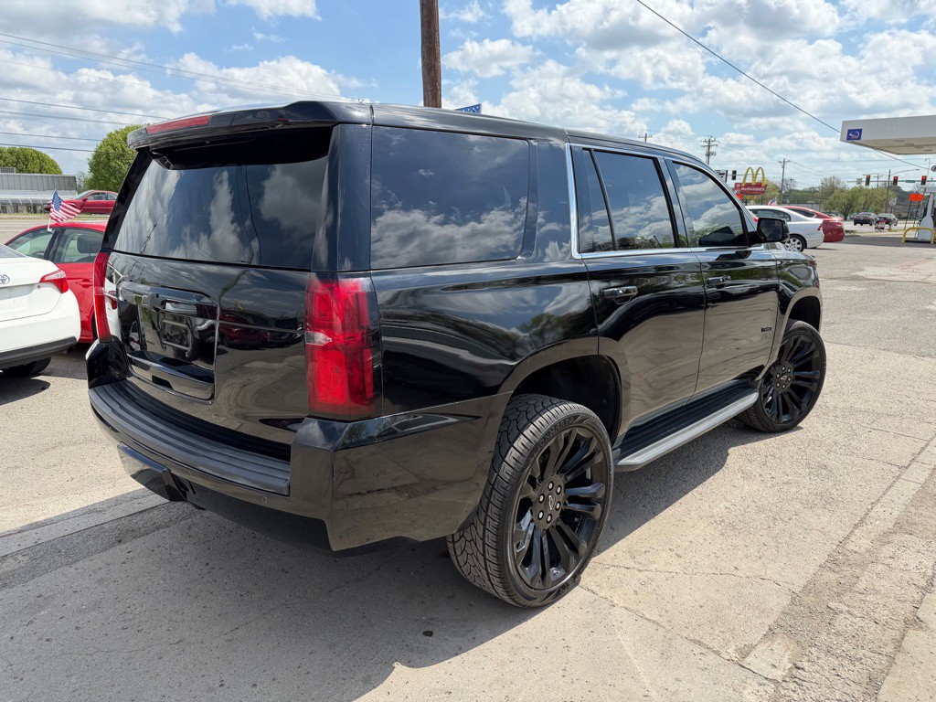 2017 Chevrolet Tahoe Image 6