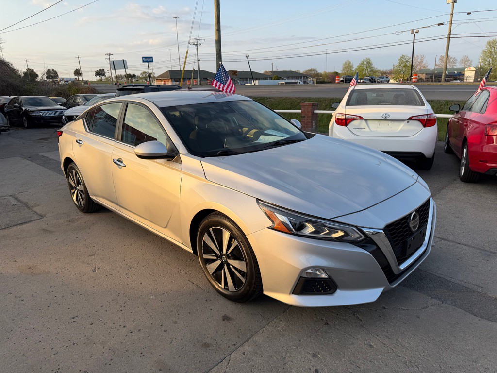 2022 Nissan Altima Image 3