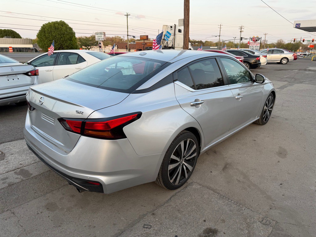2021 Nissan Altima Image 5