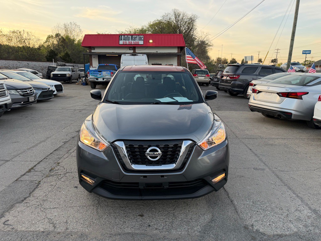 2019 Nissan Kicks Image 2