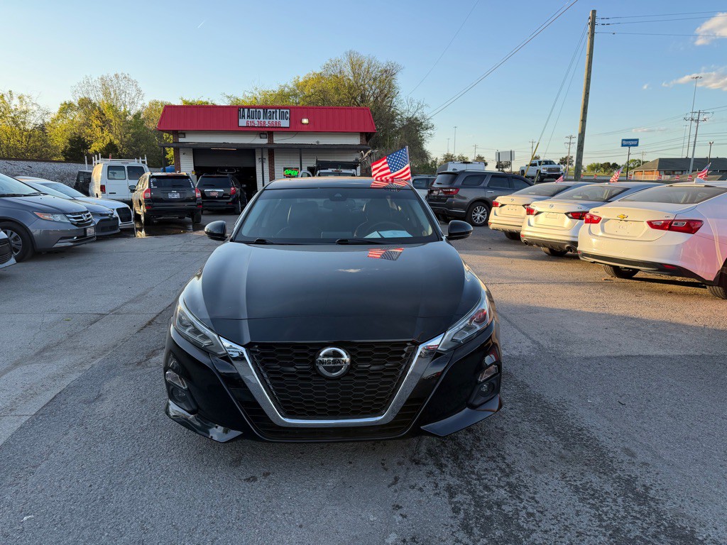 2019 Nissan Altima Image 2