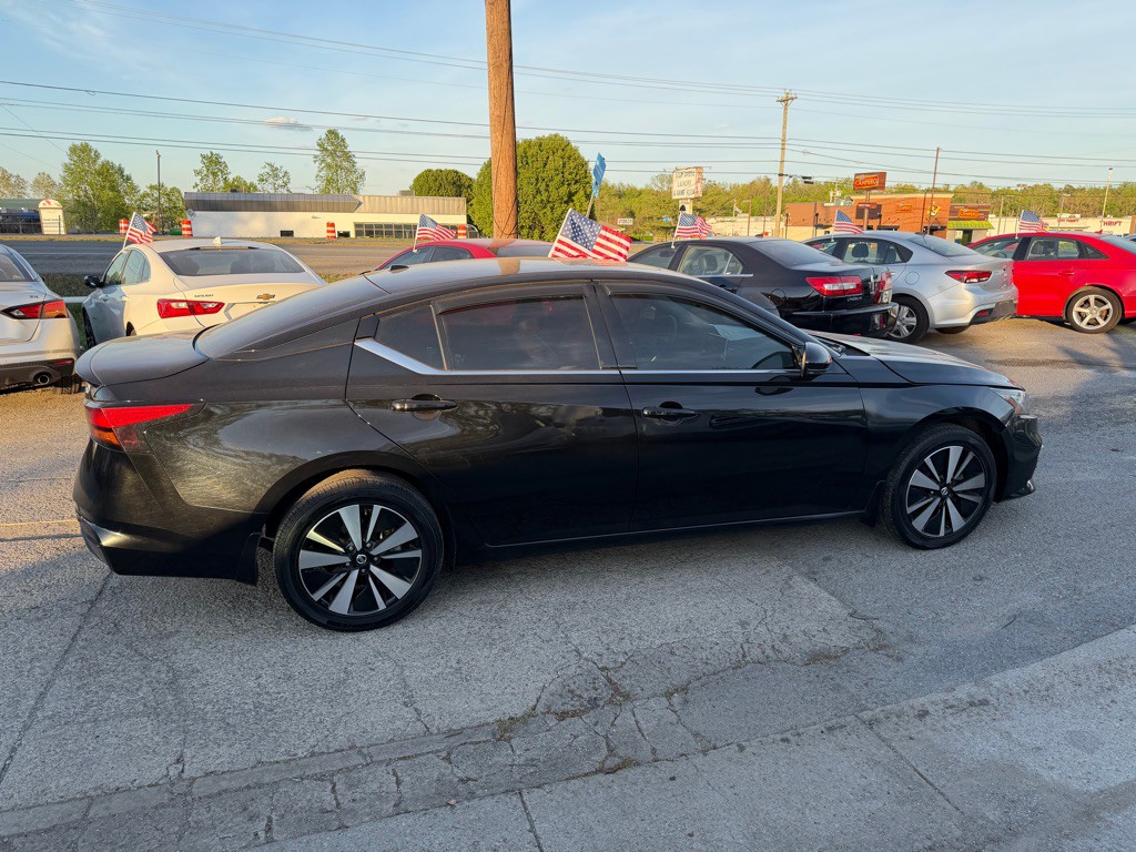 2019 Nissan Altima Image 4