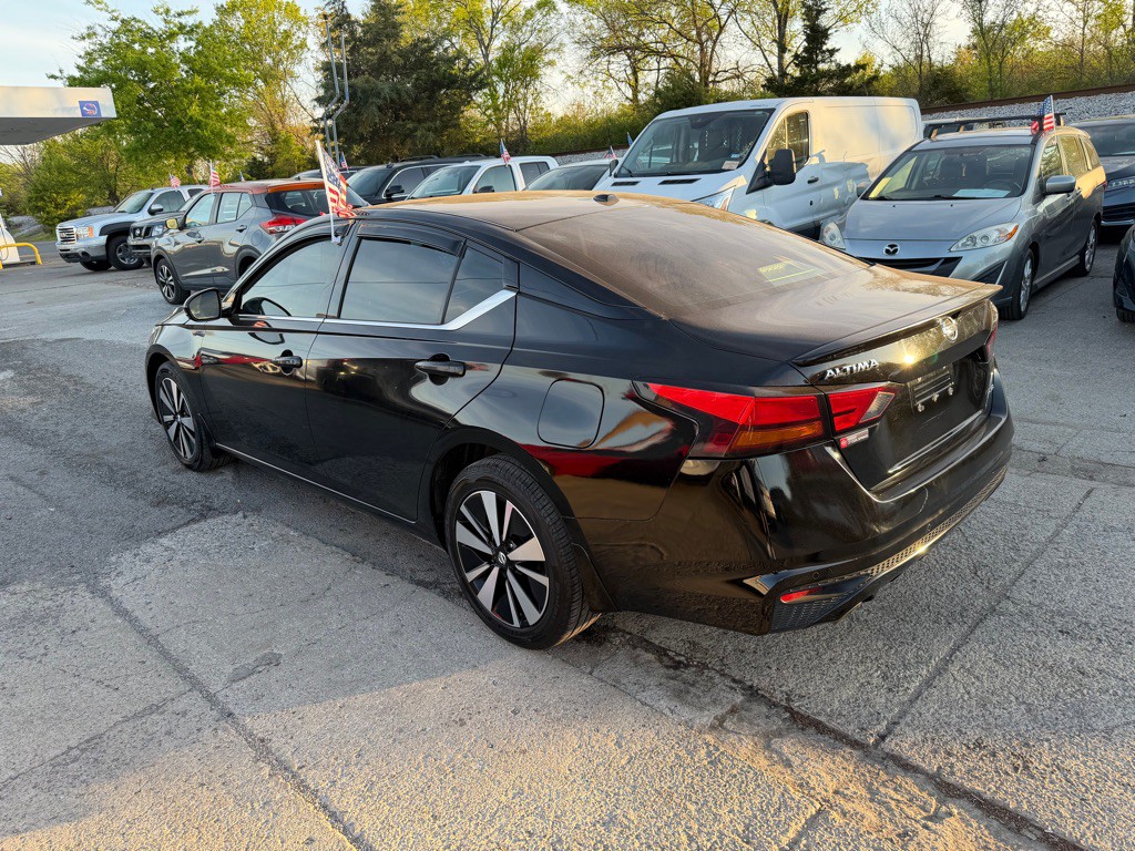 2019 Nissan Altima Image 7