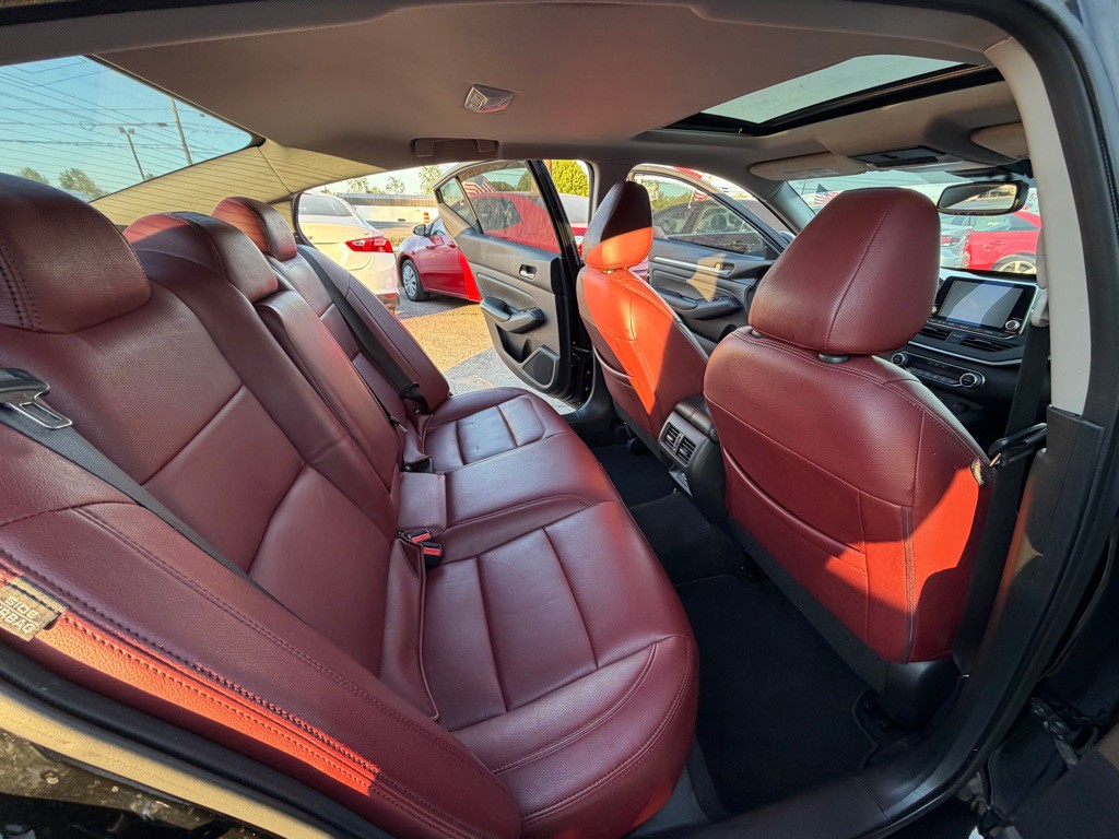 2019 Nissan Altima Image 11