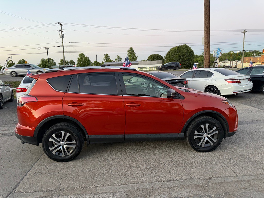 2016 Toyota Rav4 Image 4