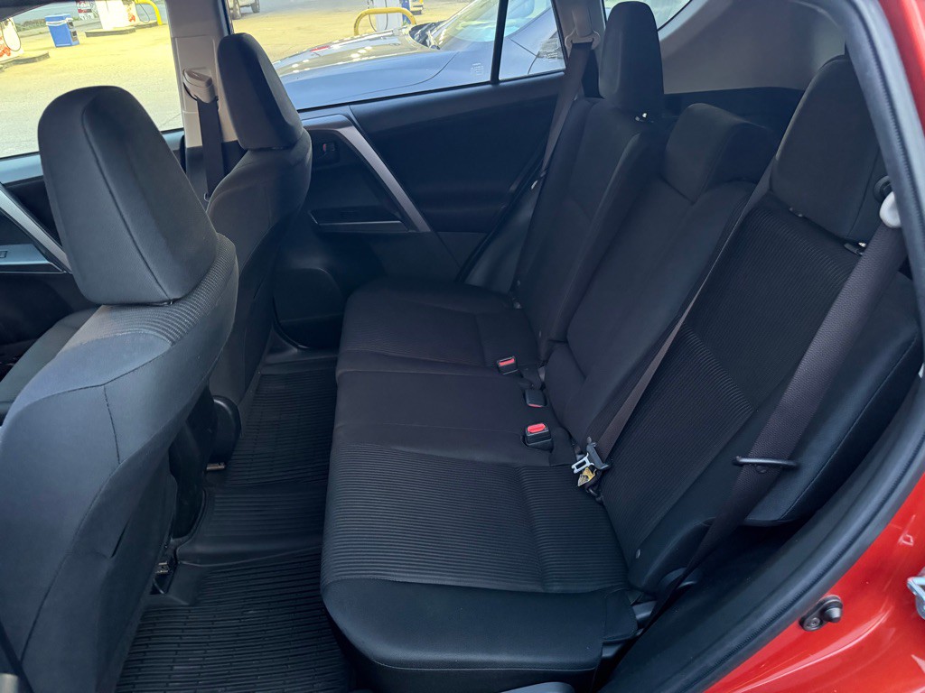 2016 Toyota Rav4 Image 10