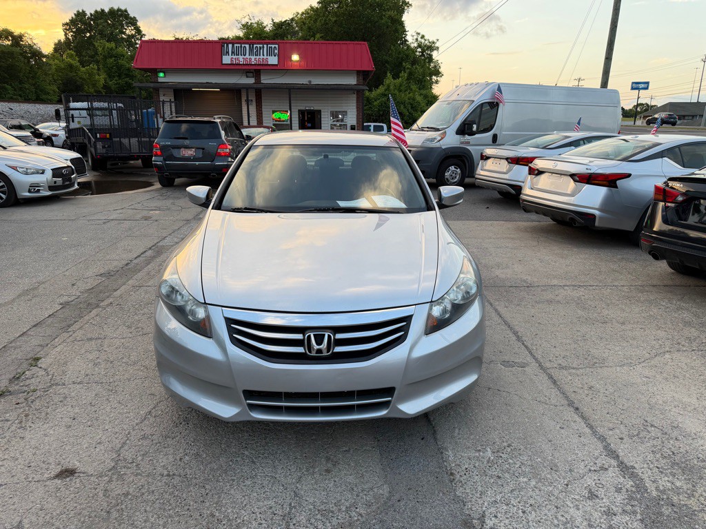 2012 Honda Accord Image 2