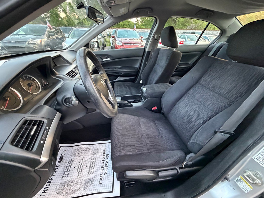2012 Honda Accord Image 8