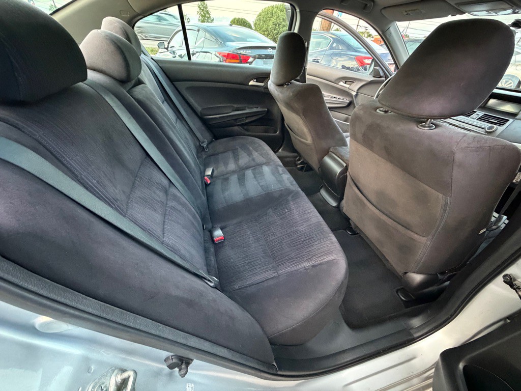 2012 Honda Accord Image 11
