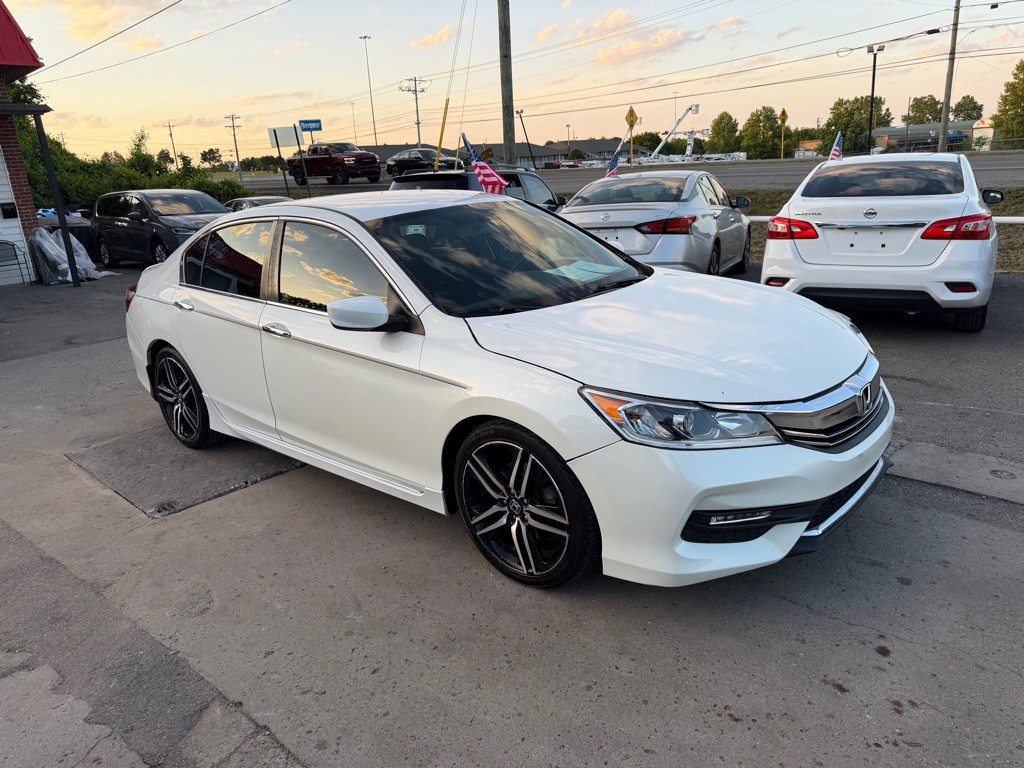 2017 Honda Accord Image 3