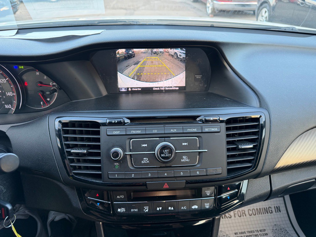 2017 Honda Accord Image 15