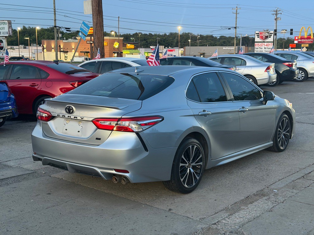 2020 Toyota Camry Image 5