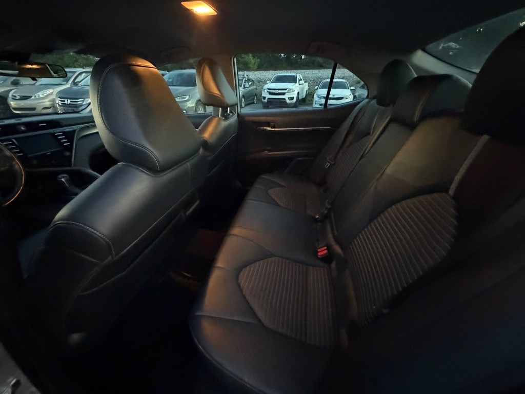 2020 Toyota Camry Image 10