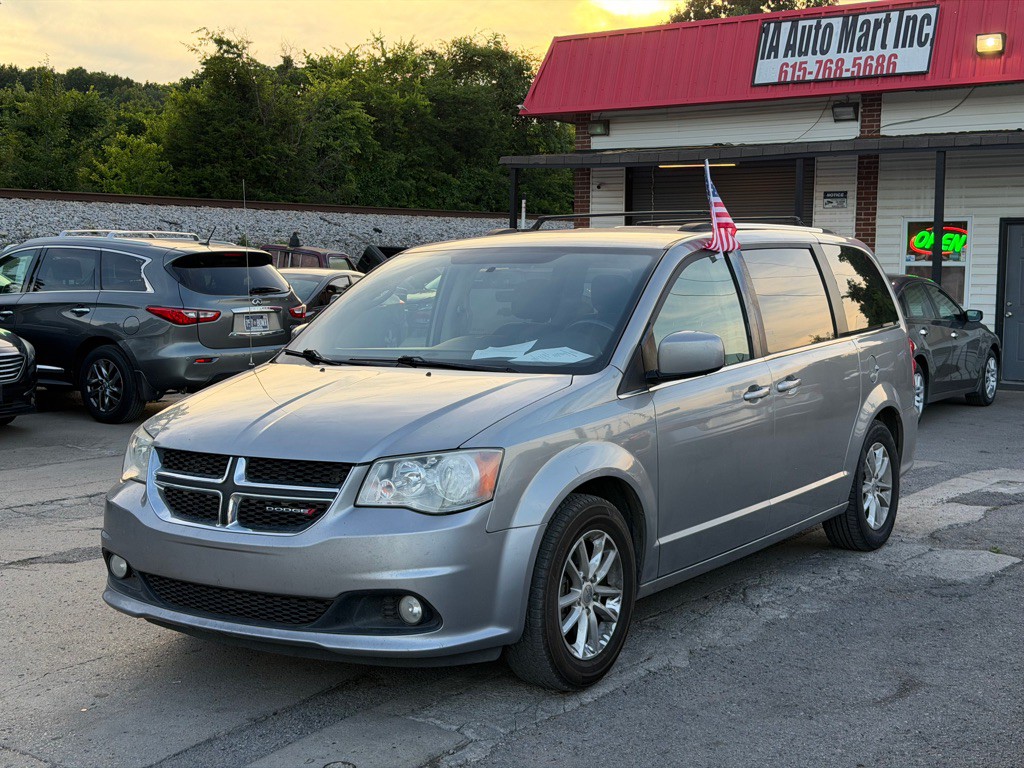 2018 Dodge Grand Caravan Image 1