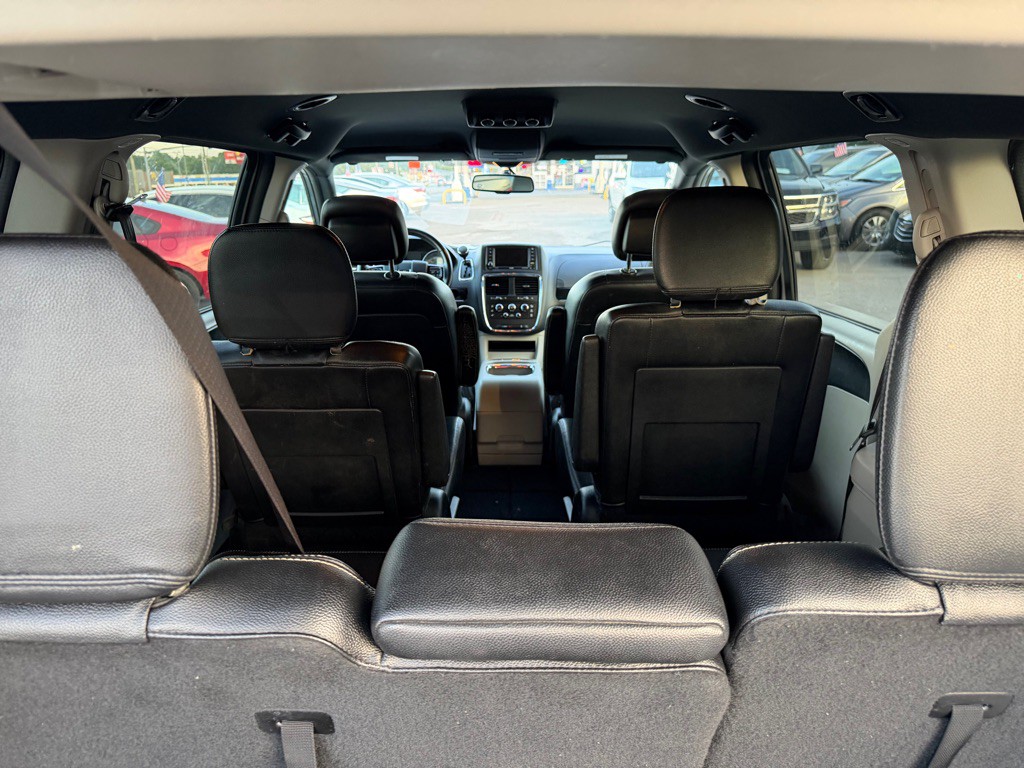 2018 Dodge Grand Caravan Image 9