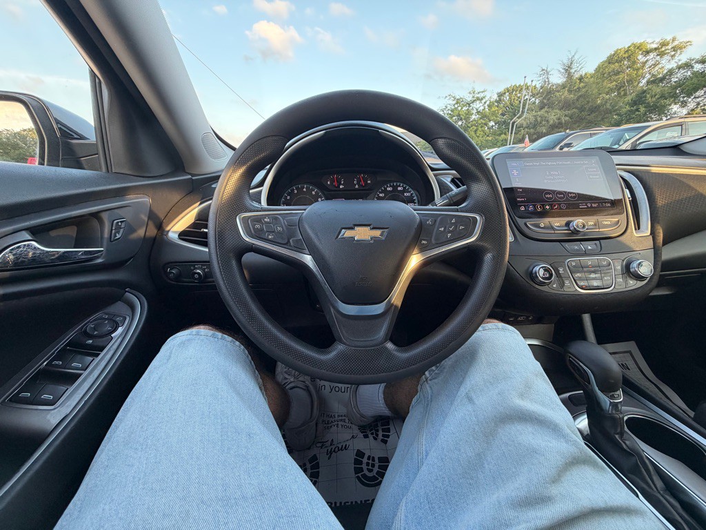 2022 Chevrolet Malibu Image 12
