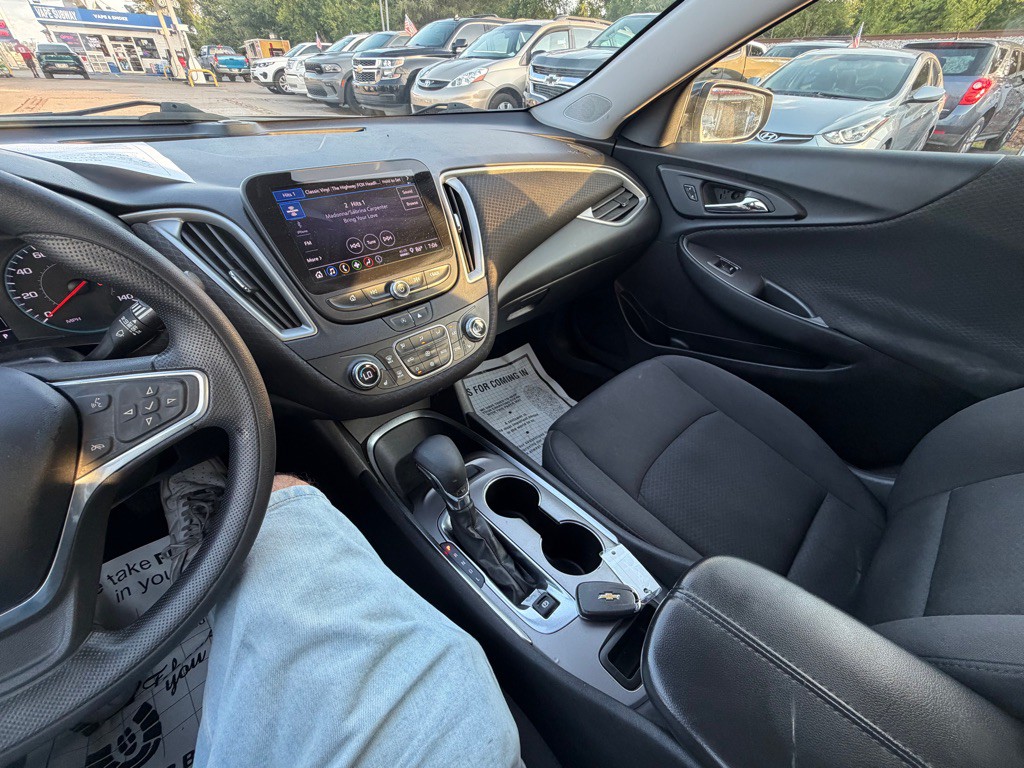 2022 Chevrolet Malibu Image 14