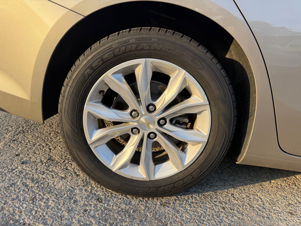 2022 Chevrolet Malibu Image 16