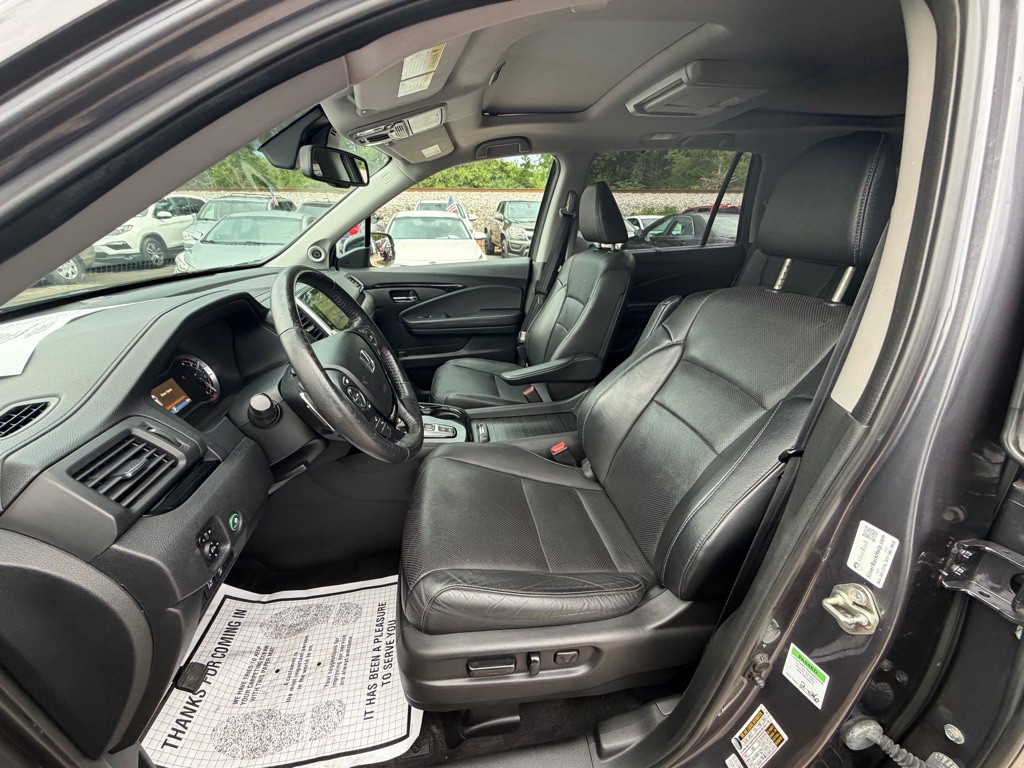 2017 Honda Pilot Image 9