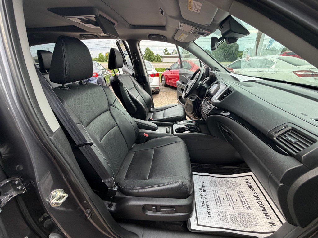 2017 Honda Pilot Image 10