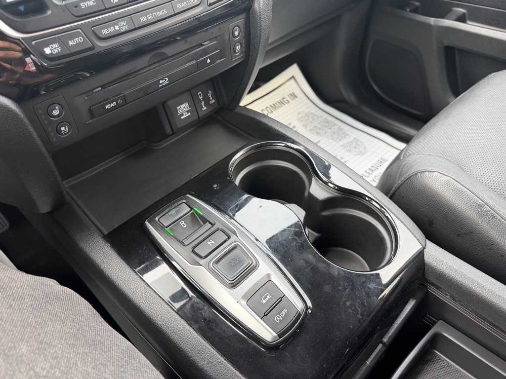 2017 Honda Pilot Image 18