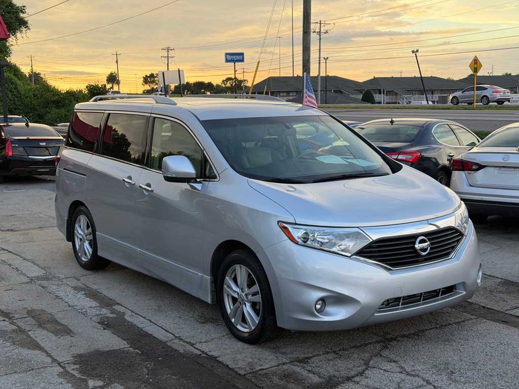 2011 Nissan Quest Image 3