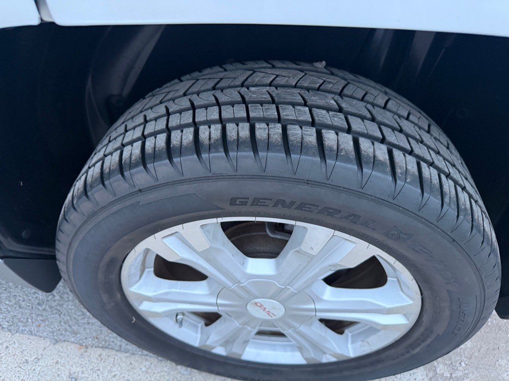 2017 GMC Terrain Image 17