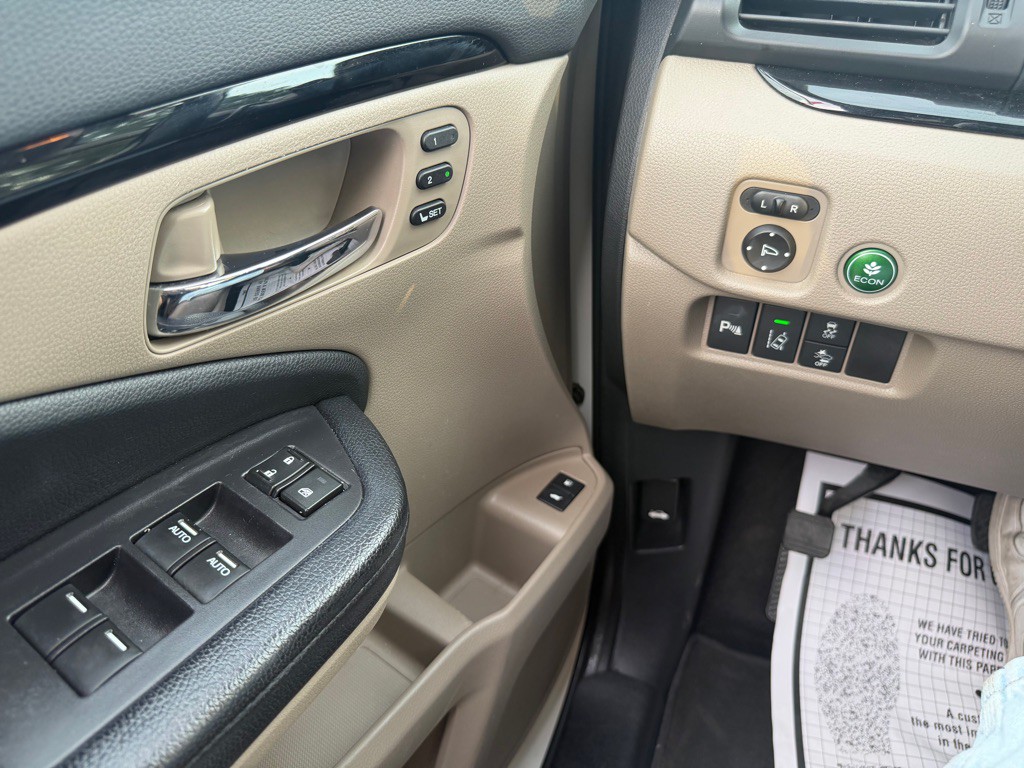 2016 Honda Pilot Image 18