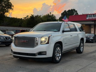 Image for 2017 GMC Yukon Denali ID: 7617666