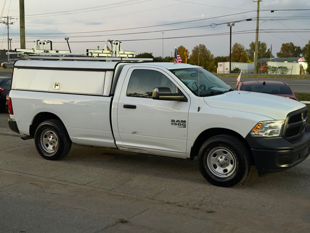 2021 RAM 1500 Image 3