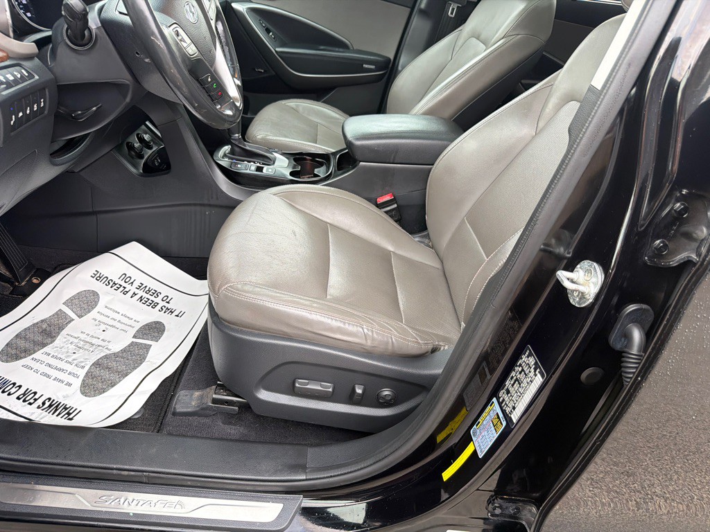 2018 Hyundai Santa Fe Image 17