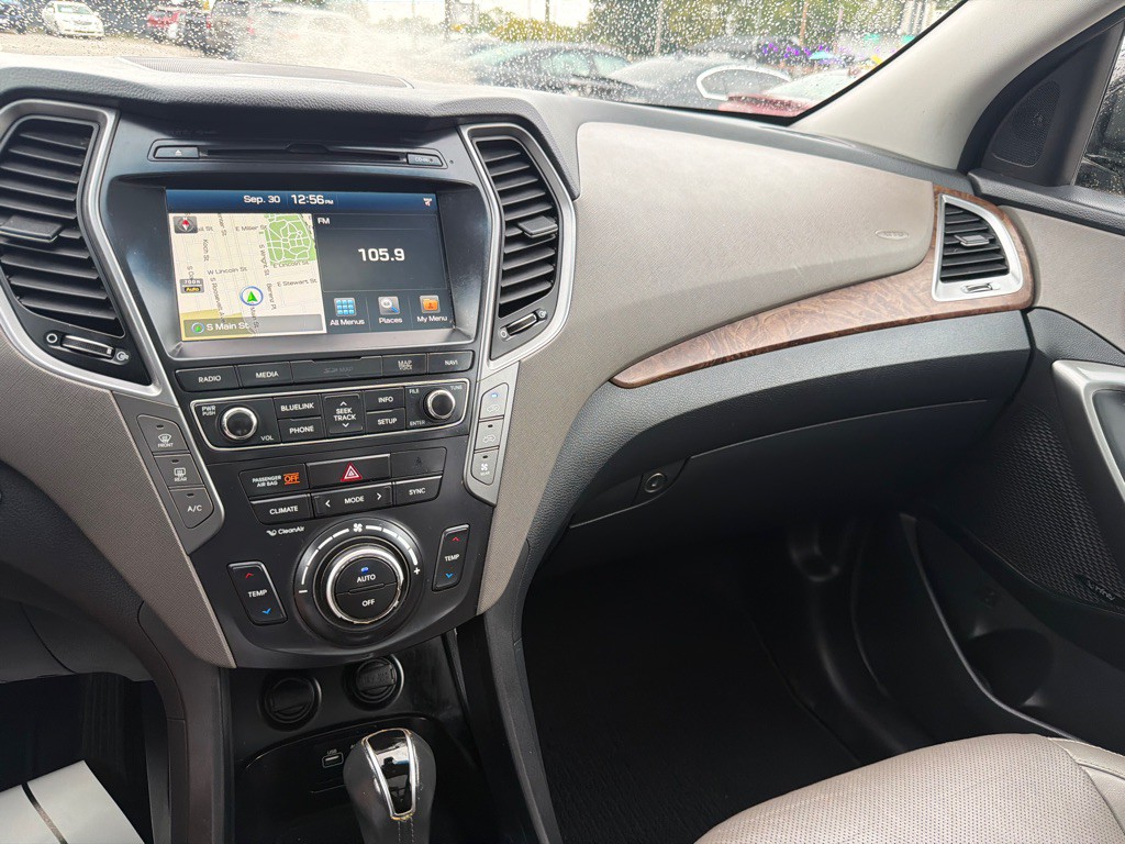 2018 Hyundai Santa Fe Image 25