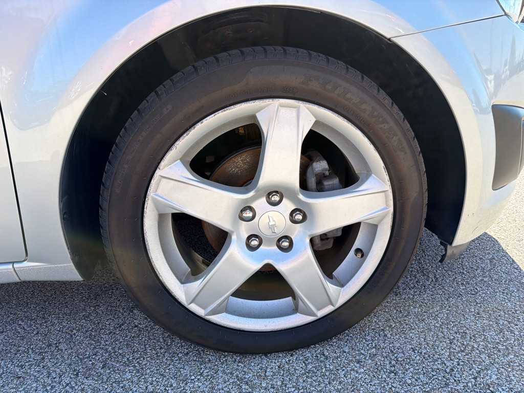 2015 Chevrolet Sonic Image 15