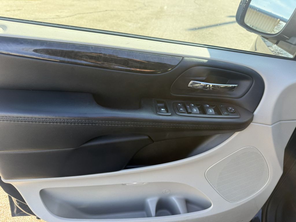 2015 Dodge Grand Caravan Image 10