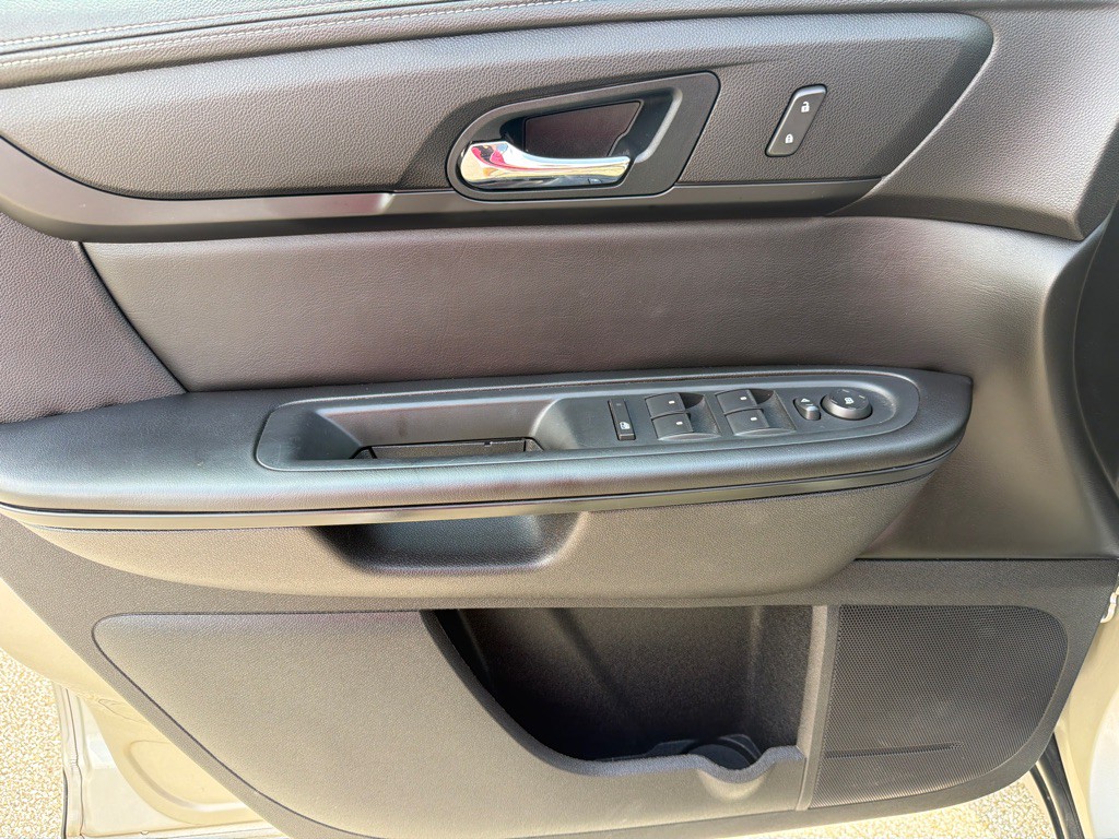 2016 Chevrolet Traverse Image 14