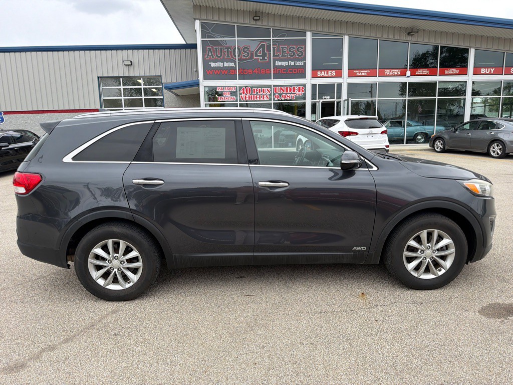 2016 Kia Sorento Image 1