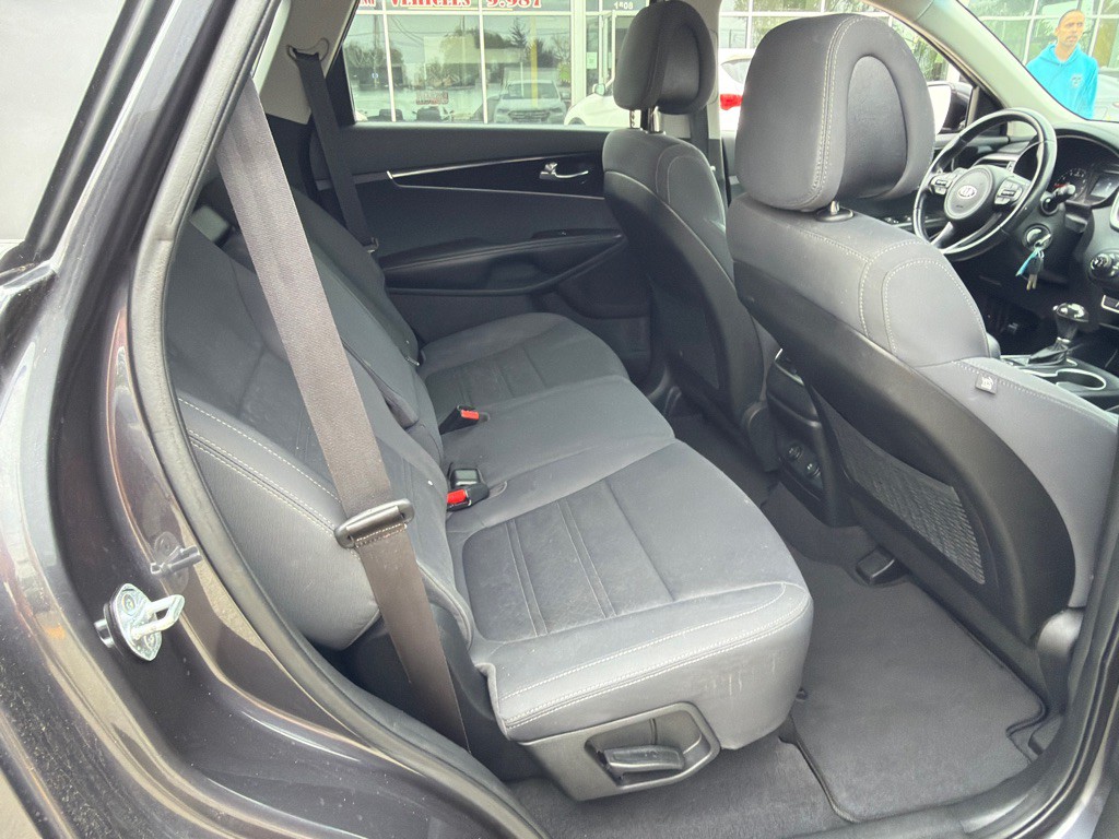 2016 Kia Sorento Image 10