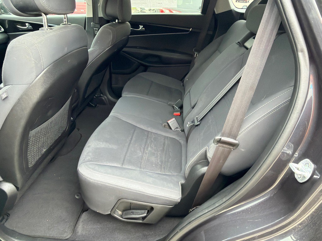 2016 Kia Sorento Image 11