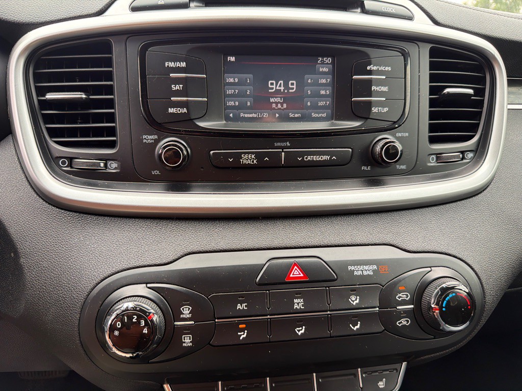2016 Kia Sorento Image 15