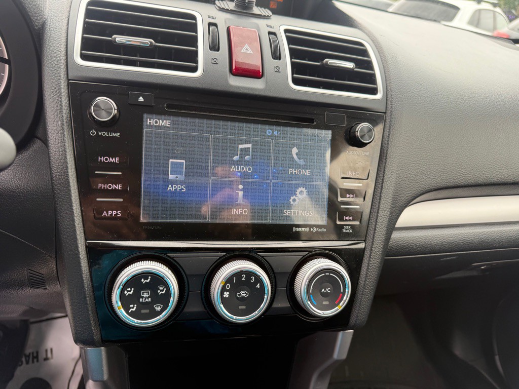 2016 Subaru Forester Image 13