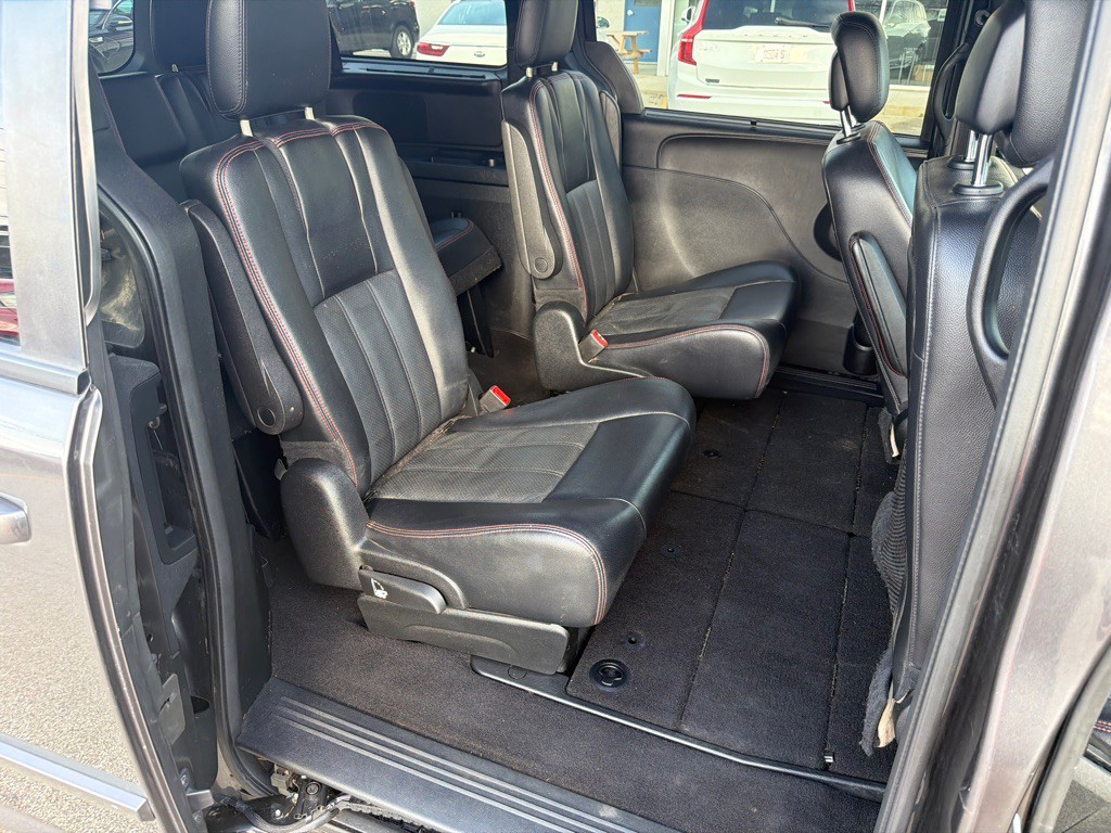 2017 Dodge Grand Caravan Image 10