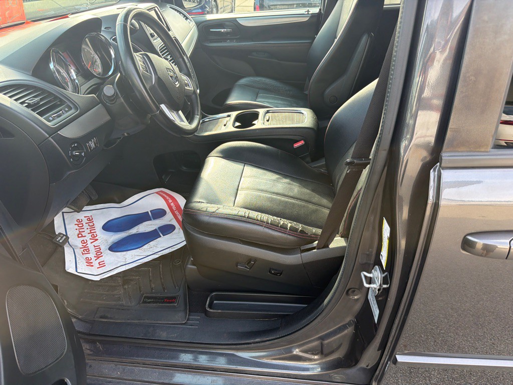 2017 Dodge Grand Caravan Image 14